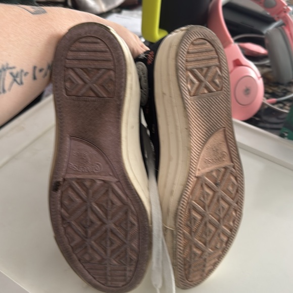 Converse Embroidered Hi Tops - Picture 4 of 5